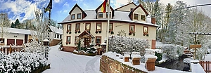 Unser gemütliches Gästehaus im Winter